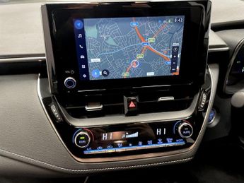 TOYOTA COROLLA 1.8 VVT-h GPF Icon Tech Hatchback 5dr Petrol Hybrid CVT Euro 6 (