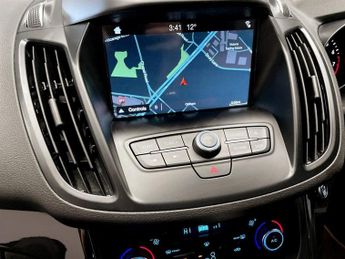 FORD KUGA 1.5T EcoBoost ST-Line SUV 5dr Petrol Auto AWD Euro 6 (s/s) (176 