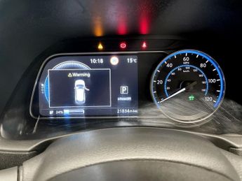 NISSAN LEAF 39kWh N-Connecta Hatchback 5dr Electric Auto (150 ps)