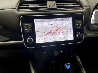 NISSAN LEAF 39kWh N-Connecta Hatchback 5dr Electric Auto (150 ps)