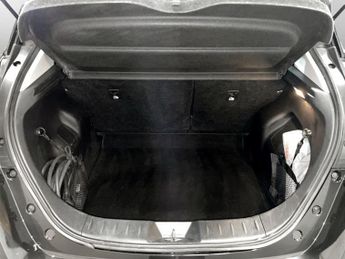 NISSAN LEAF 39kWh N-Connecta Hatchback 5dr Electric Auto (150 ps)