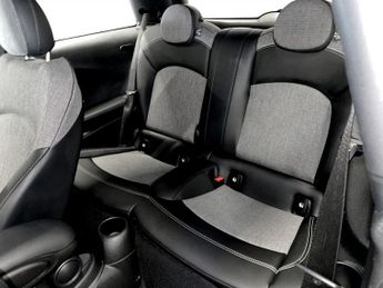 MINI Electric Hatch Cooper SE 32.6kWh Level 2 Hatchback 3dr Electric Auto (184 ps)