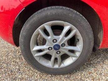 FORD FIESTA 1.0T EcoBoost Zetec Hatchback 3dr Petrol Manual Euro 5 (s/s) (10