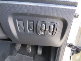 RENAULT CAPTUR 1.5 dCi ENERGY Dynamique MediaNav SUV 5dr Diesel Manual Euro 5 (