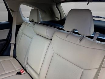 HONDA CR-V 1.6 i-DTEC EX SUV 5dr Diesel Auto 4WD Euro 6 (160 ps)