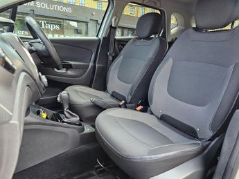 RENAULT CAPTUR 1.5 dCi ENERGY Dynamique S Nav SUV 5dr Diesel Auto Euro 6 (s/s) 