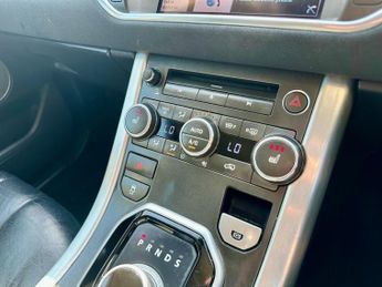 LAND ROVER RANGE ROVER EVOQUE 2.2 SD4 Pure SUV 5dr Diesel Auto 4WD Euro 5 (190 ps)