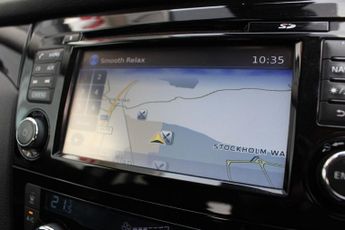 NISSAN QASHQAI 1.6 dCi Acenta Premium SUV 5dr Diesel XTRON 2WD Euro 6 (s/s) (13