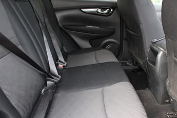 NISSAN QASHQAI 1.6 dCi Acenta Premium SUV 5dr Diesel XTRON 2WD Euro 6 (s/s) (13