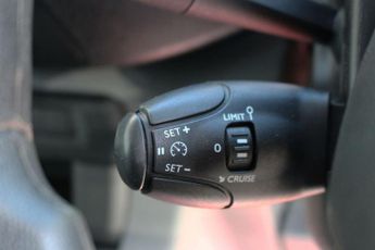 VAUXHALL VIVARO 1.5 Turbo D 2900 Edition Panel Van 5dr Diesel Manual L1 H1 Euro 