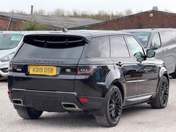 LAND ROVER RANGE ROVER SPORT 3.0 SD V6 Autobiography Dynamic SUV 5dr Diesel Auto 4WD Euro 6 (