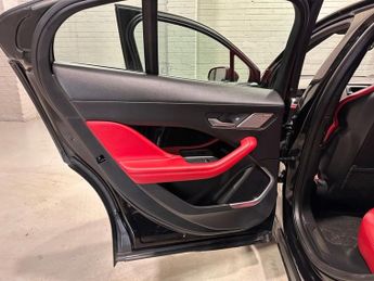 JAGUAR I-PACE 400 90kWh HSE SUV 5dr Electric Auto 4WD (400 ps)