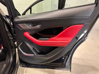 JAGUAR I-PACE 400 90kWh HSE SUV 5dr Electric Auto 4WD (400 ps)