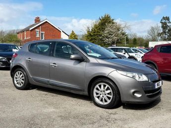 RENAULT MEGANE 1.9 dCi Privilege TomTom Hatchback 5dr Diesel Manual Euro 4 (130