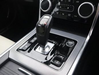 JAGUAR XE 2.0 D180 R-Dynamic SE Saloon 4dr Diesel Auto Euro 6 (s/s) (180 p