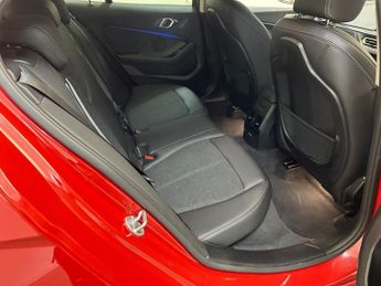 BMW 1 SERIES 1.5 118i Sport (LCP) Hatchback 5dr Petrol DCT Euro 6 (s/s) (136 
