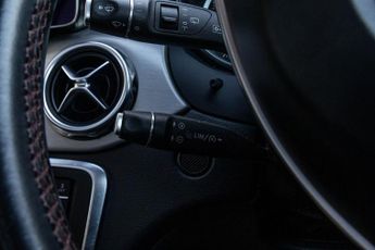 MERCEDES-BENZ 180 2.1 GLA220d AMG Line (Premium Plus) SUV 5dr Diesel 7G-DCT 4MATIC