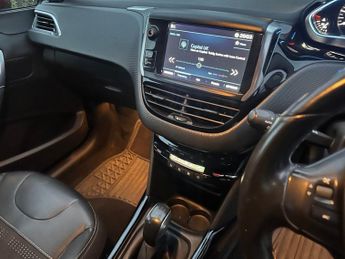 PEUGEOT 2008 1.2 PureTech Allure SUV 5dr Petrol Manual Euro 6 (82 ps)