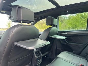 VOLKSWAGEN TIGUAN 2.0 TDI R-Line SUV 5dr Diesel DSG 4Motion Euro 6 (s/s) (150 ps)