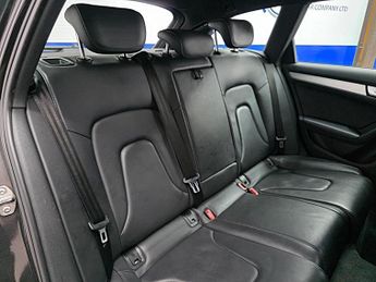 AUDI A4 AVANT 3.0 TDI V6 S line Estate 5dr Diesel S Tronic quattro Euro 5 (s/s