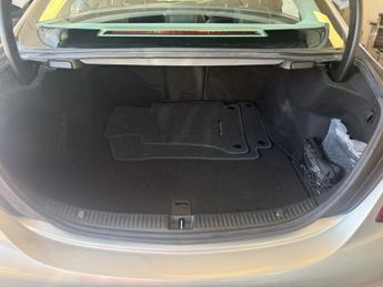 MERCEDES-BENZ C-CLASS 2.0 C200 SE Saloon 4dr Petrol 7G-Tronic+ Euro 6 (s/s) (184 ps)