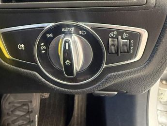 MERCEDES-BENZ C-CLASS 2.0 C200 SE Saloon 4dr Petrol 7G-Tronic+ Euro 6 (s/s) (184 ps)
