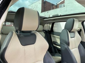 LAND ROVER RANGE ROVER EVOQUE 2.0 TD4 SE Tech SUV 5dr Diesel Auto 4WD Euro 6 (s/s) (180 ps)