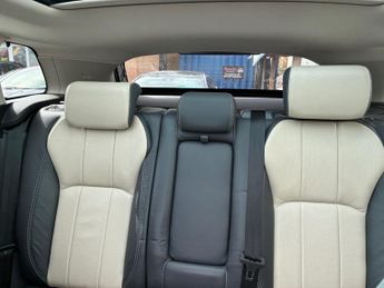 LAND ROVER RANGE ROVER EVOQUE 2.0 TD4 SE Tech SUV 5dr Diesel Auto 4WD Euro 6 (s/s) (180 ps)