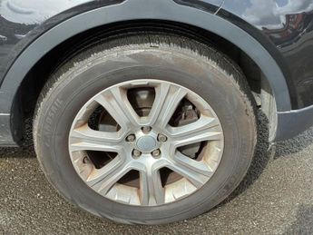 LAND ROVER RANGE ROVER EVOQUE 2.0 TD4 SE Tech SUV 5dr Diesel Auto 4WD Euro 6 (s/s) (180 ps)