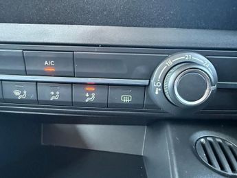 PEUGEOT e-Rifter 52kWh Allure Long MPV 5dr Electric Auto (7.4kW Charger) (136 ps)
