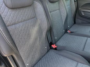 PEUGEOT e-Rifter 52kWh Allure Long MPV 5dr Electric Auto (7.4kW Charger) (136 ps)