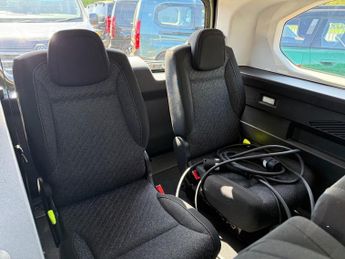 PEUGEOT e-Rifter 52kWh Allure Long MPV 5dr Electric Auto (7.4kW Charger) (136 ps)