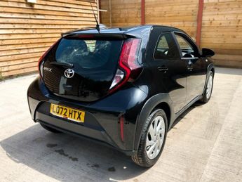 TOYOTA AYGO X 1.0 VVT-i Pure Hatchback 5dr Petrol x-shift Euro 6 (s/s) (72 ps)