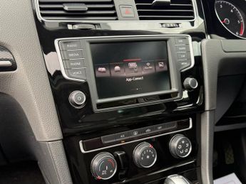 VOLKSWAGEN GOLF 2.0 TDI BlueMotion Tech GT Hatchback 5dr Diesel DSG Euro 6 (s/s)