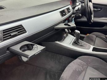 BMW 3 SERIES 2.0 318d M Sport Touring 5dr Diesel Steptronic Euro 5 (143 ps)