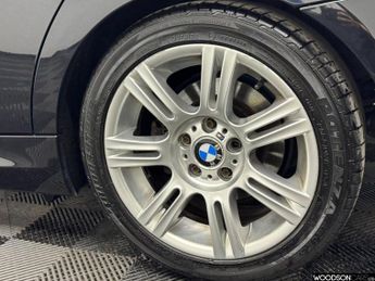 BMW 3 SERIES 2.0 318d M Sport Touring 5dr Diesel Steptronic Euro 5 (143 ps)