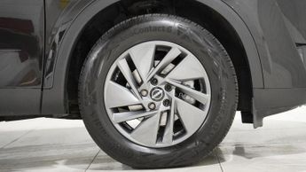 NISSAN QASHQAI 1.3 DIG-T MHEV Acenta Premium SUV 5dr Petrol Hybrid XTRON Euro 6