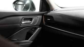 NISSAN QASHQAI 1.3 DIG-T MHEV Acenta Premium SUV 5dr Petrol Hybrid XTRON Euro 6