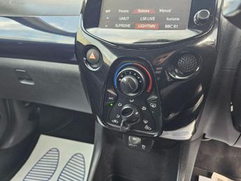 TOYOTA AYGO AUTOMATIC 1.0 VVT-i x-pression x-wave 5dr Petrol x-shift Euro 5 