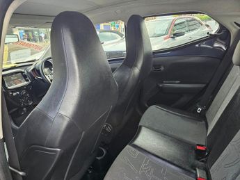 TOYOTA AYGO AUTOMATIC 1.0 VVT-i x-pression x-wave 5dr Petrol x-shift Euro 5 