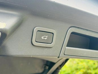 LAND ROVER RANGE ROVER VELAR 3.0 SD6 V6 R-Dynamic HSE SUV 5dr Diesel Auto 4WD Euro 6 (s/s) (3
