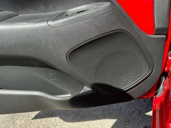 TOYOTA AYGO 1.0 VVT-i x-play Hatchback 5dr Petrol x-shift Euro 6 (68 ps)