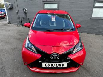 TOYOTA AYGO 1.0 VVT-i x-play Hatchback 5dr Petrol x-shift Euro 6 (68 ps)