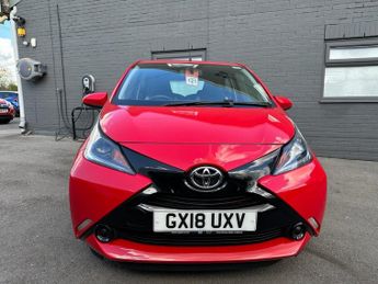 TOYOTA AYGO 1.0 VVT-i x-play Hatchback 5dr Petrol x-shift Euro 6 (68 ps)