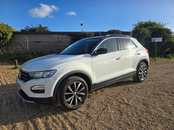 VOLKSWAGEN T-ROC 1.5 TSI GPF EVO Design SUV 5dr Petrol DSG Euro 6 (s/s) (150 ps)