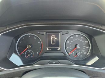 VOLKSWAGEN T-ROC 1.5 TSI GPF EVO Design SUV 5dr Petrol DSG Euro 6 (s/s) (150 ps)