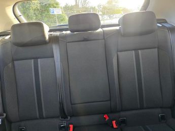 VOLKSWAGEN T-ROC 1.5 TSI GPF EVO Design SUV 5dr Petrol DSG Euro 6 (s/s) (150 ps)