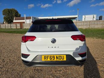 VOLKSWAGEN T-ROC 1.5 TSI GPF EVO Design SUV 5dr Petrol DSG Euro 6 (s/s) (150 ps)