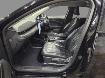 FORD MUSTANG MACH-E Standard Range 70kWh SUV 5dr Electric Automatic (269 ps) Rear Vi