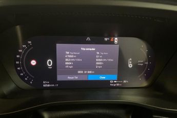 VOLVO C40 Recharge 69kWh Core SUV 5dr Electric Auto (231 ps) Panoramic Sun